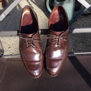 Allen Edmonds Split Toe Delray Shoe